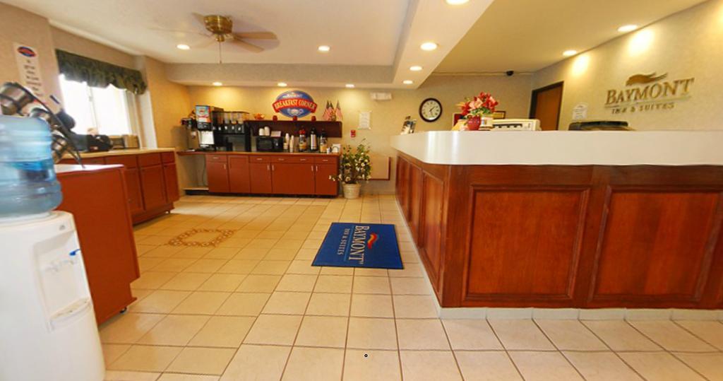 เบย์มอนต์ บาย วินด์แฮม โดวาแจ็ก Hotel Dowagiac ภายนอก รูปภาพ